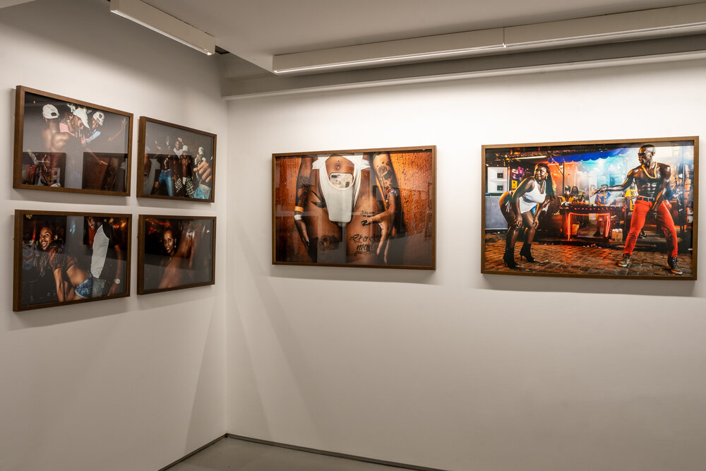  Exhibit « RIO NIGHT FEVER » by Vincent Rosenblatt at the Galeria da Gávea, Rio de Janeiro 2020 