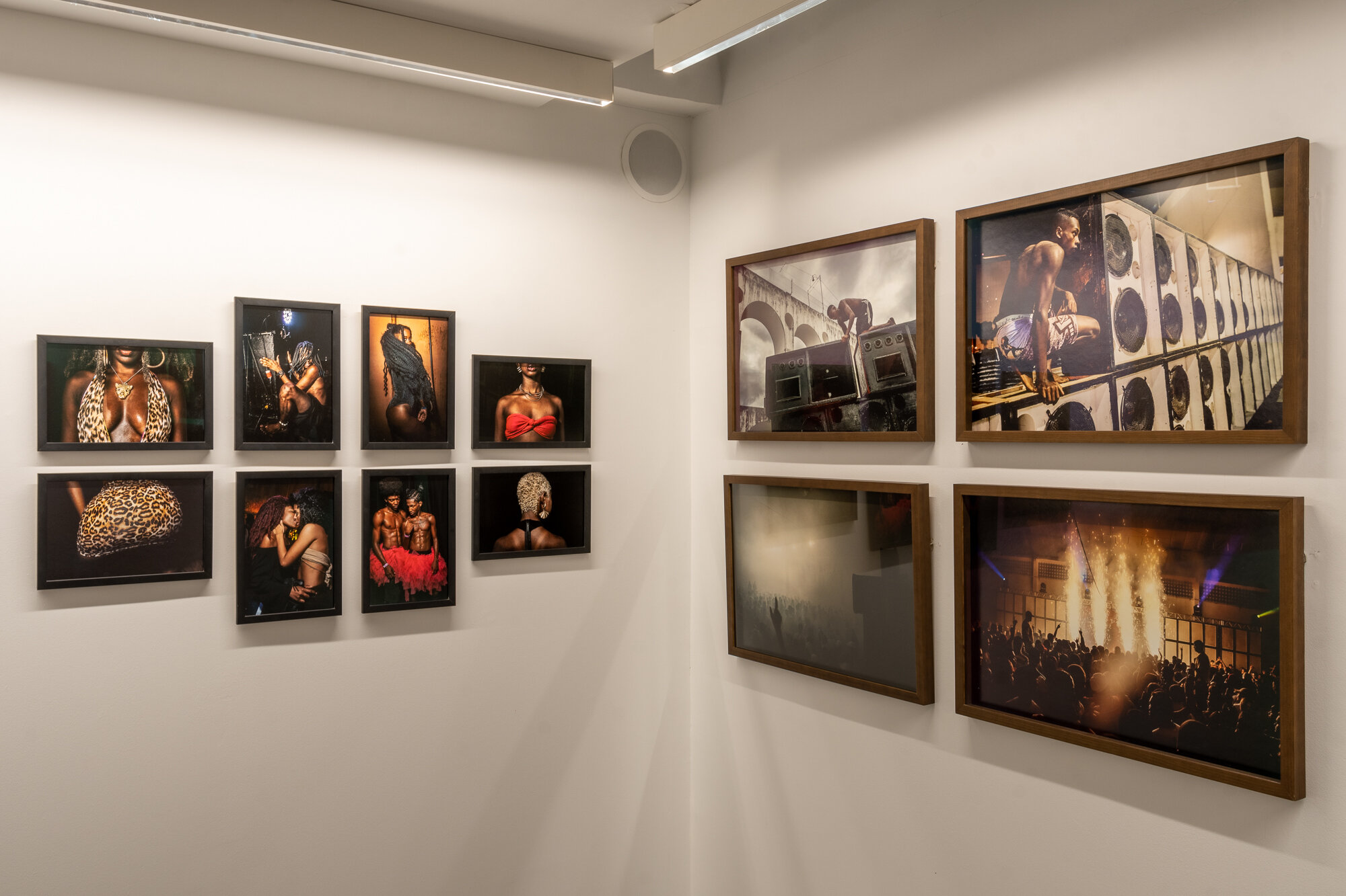  Exhibit « RIO NIGHT FEVER » by Vincent Rosenblatt at the Galeria da Gávea, Rio de Janeiro 2020 