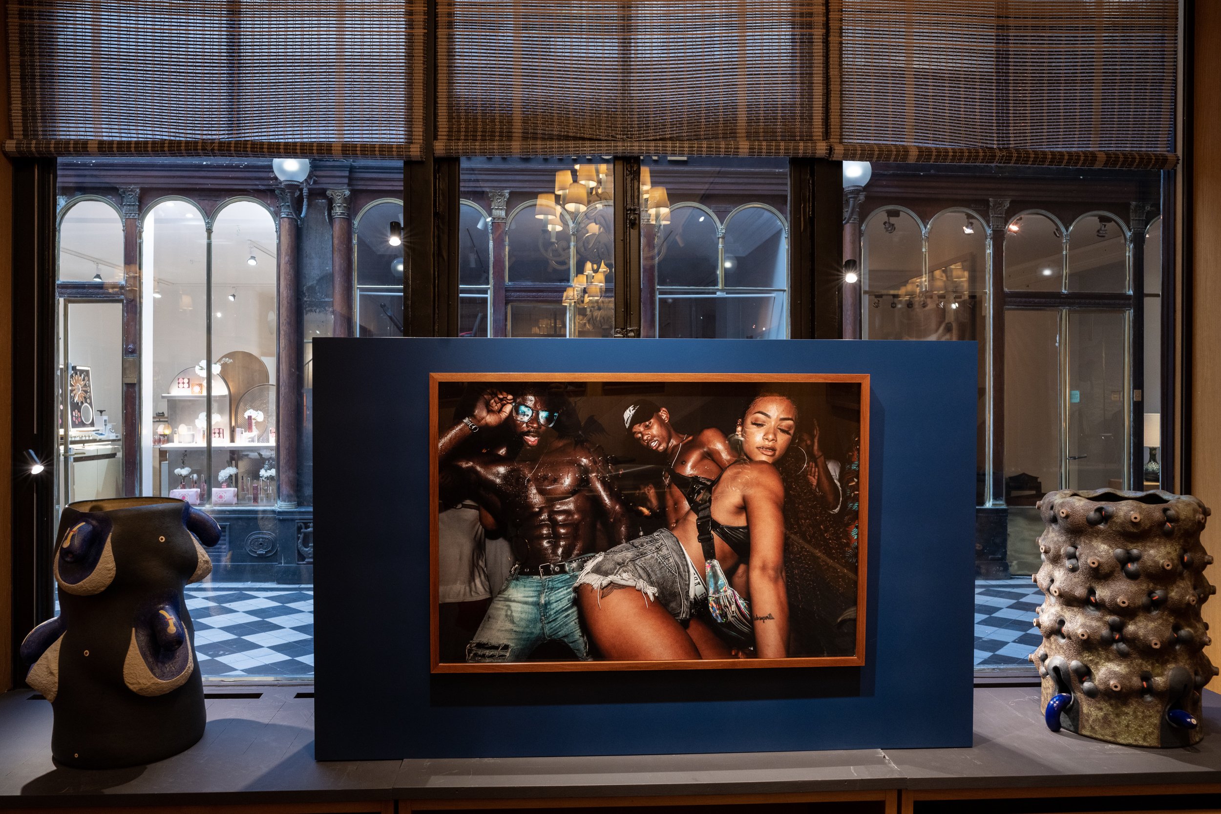  Exhibition « Fever » - photographs by Vincent Rosenblatt at the Galerie du Passage / Pierre Passebon, Passage Véro-Dodat, Paris - June & July 2022.  © Vincent Rosenblatt 