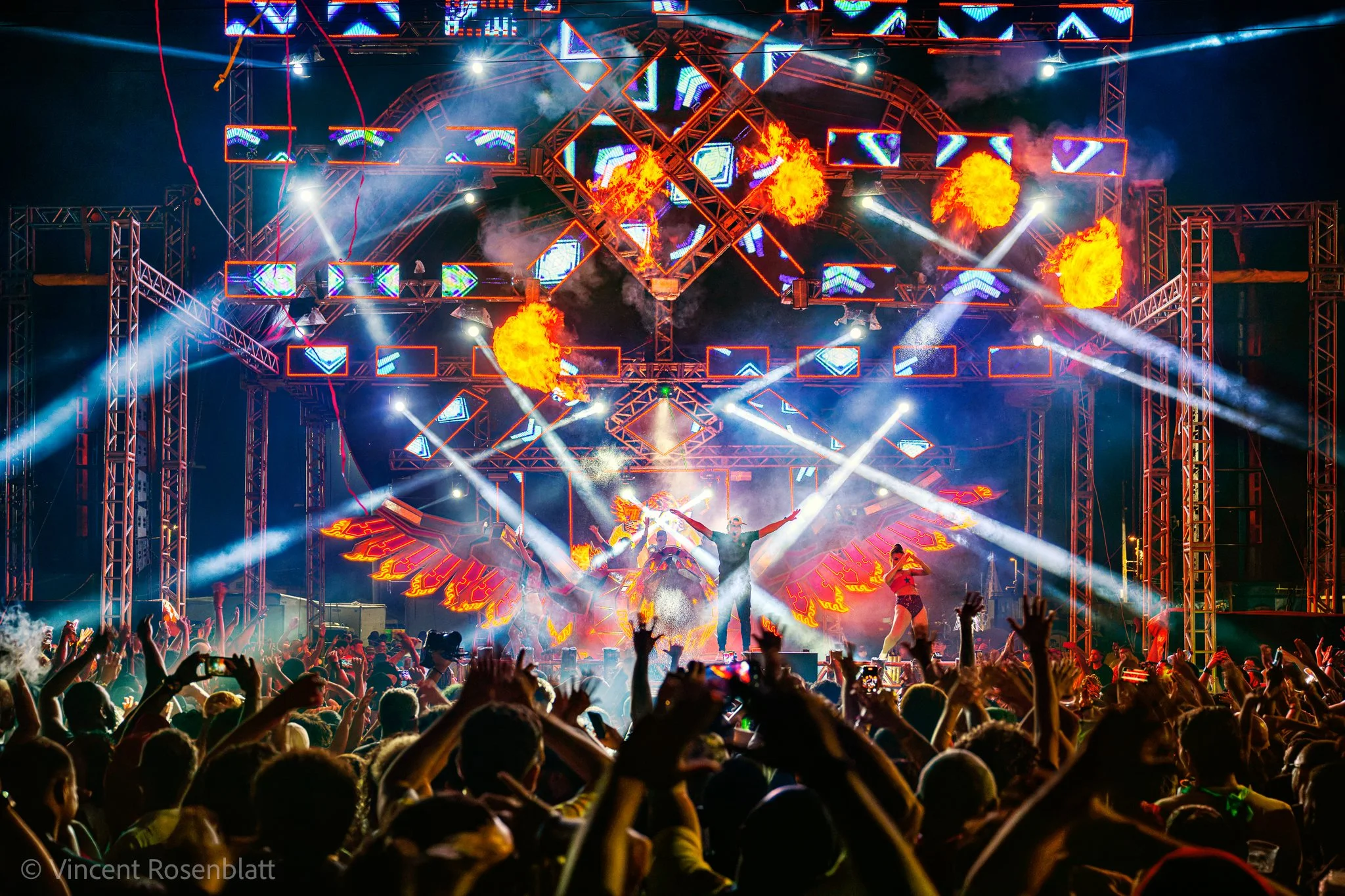 145_Tecnobrega_the_religion_of_soundmachinesA.JPG