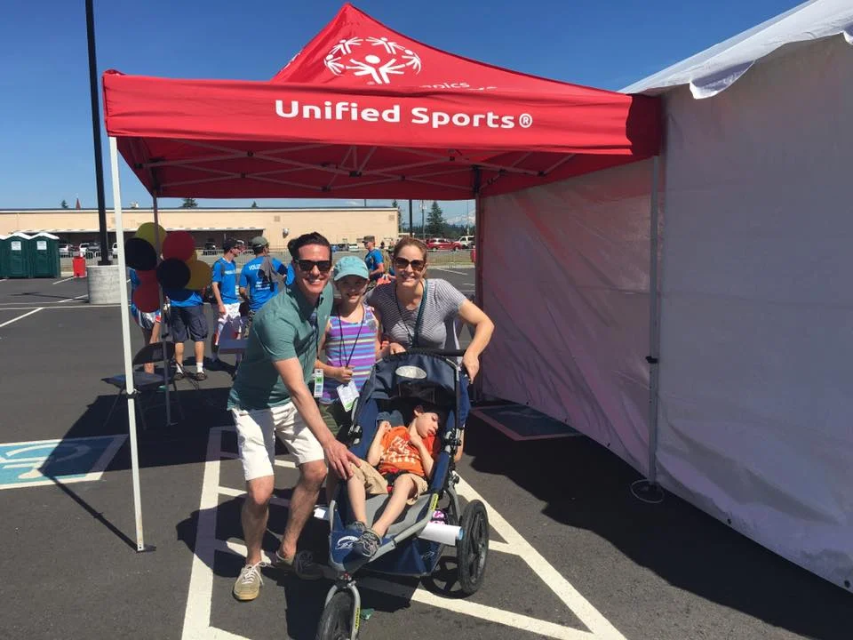Matt and his family volunteering at the Special Olympics Washington Summer Games 2016 at Joint Base Lewis-McChord.