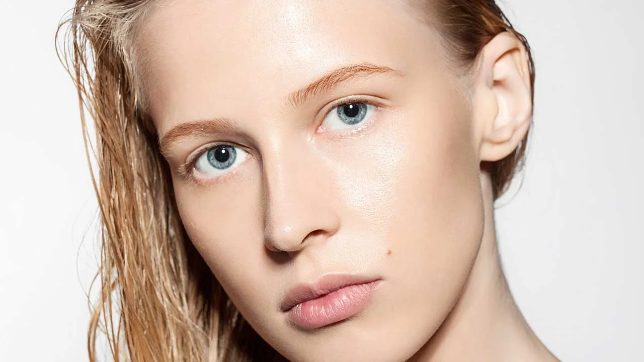 How to Contour Makeup in Photoshop