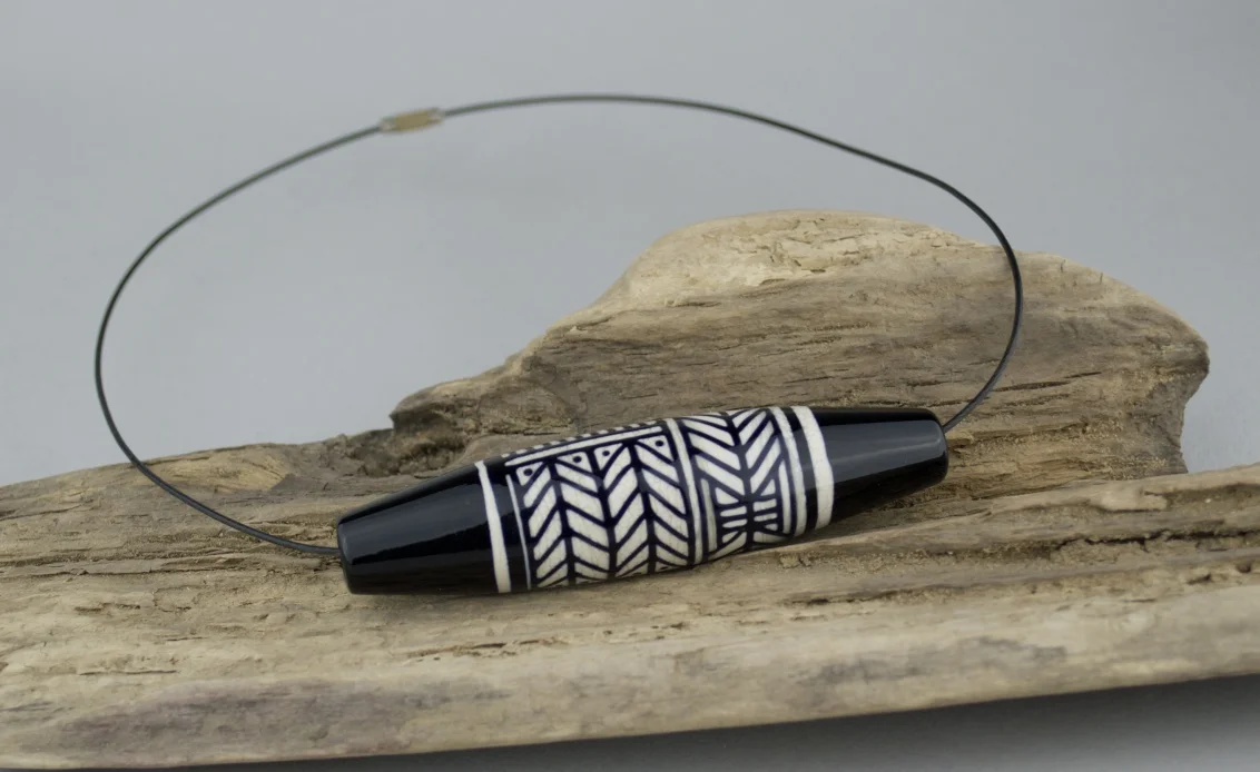 bicone necklace1.jpg