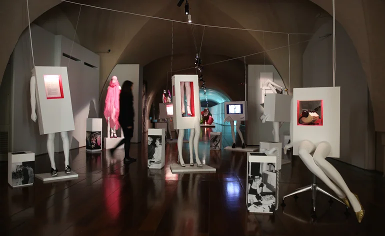 07_Isabella_Blow.jpg