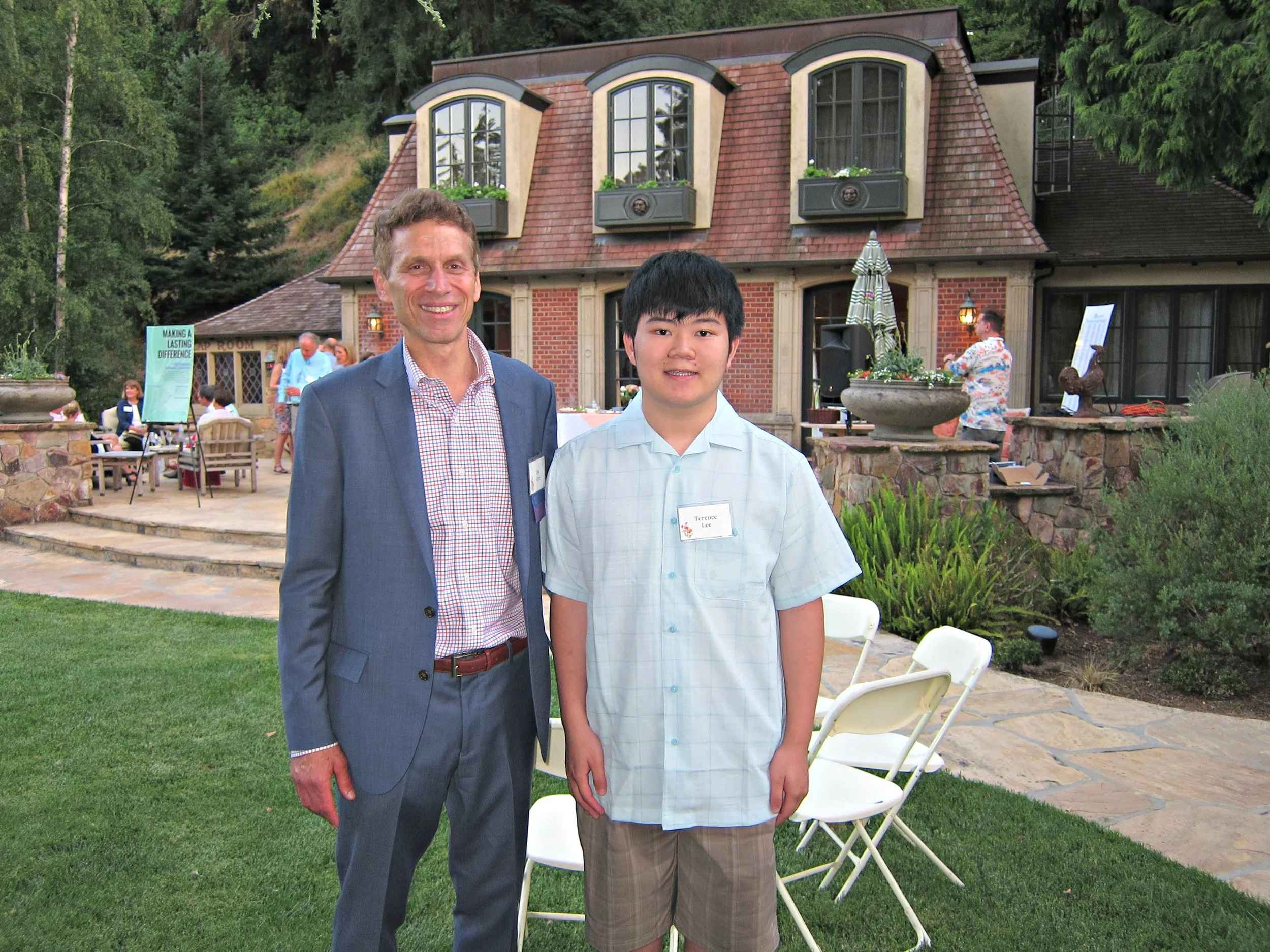 Joe Eyre, LACF Executive Director (left), Terence Lee, EqOpTech Founder