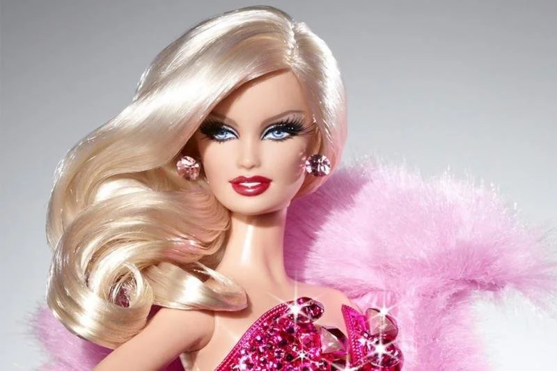 Barbie: mulher de corpo inatingível ou ícone feminista?
