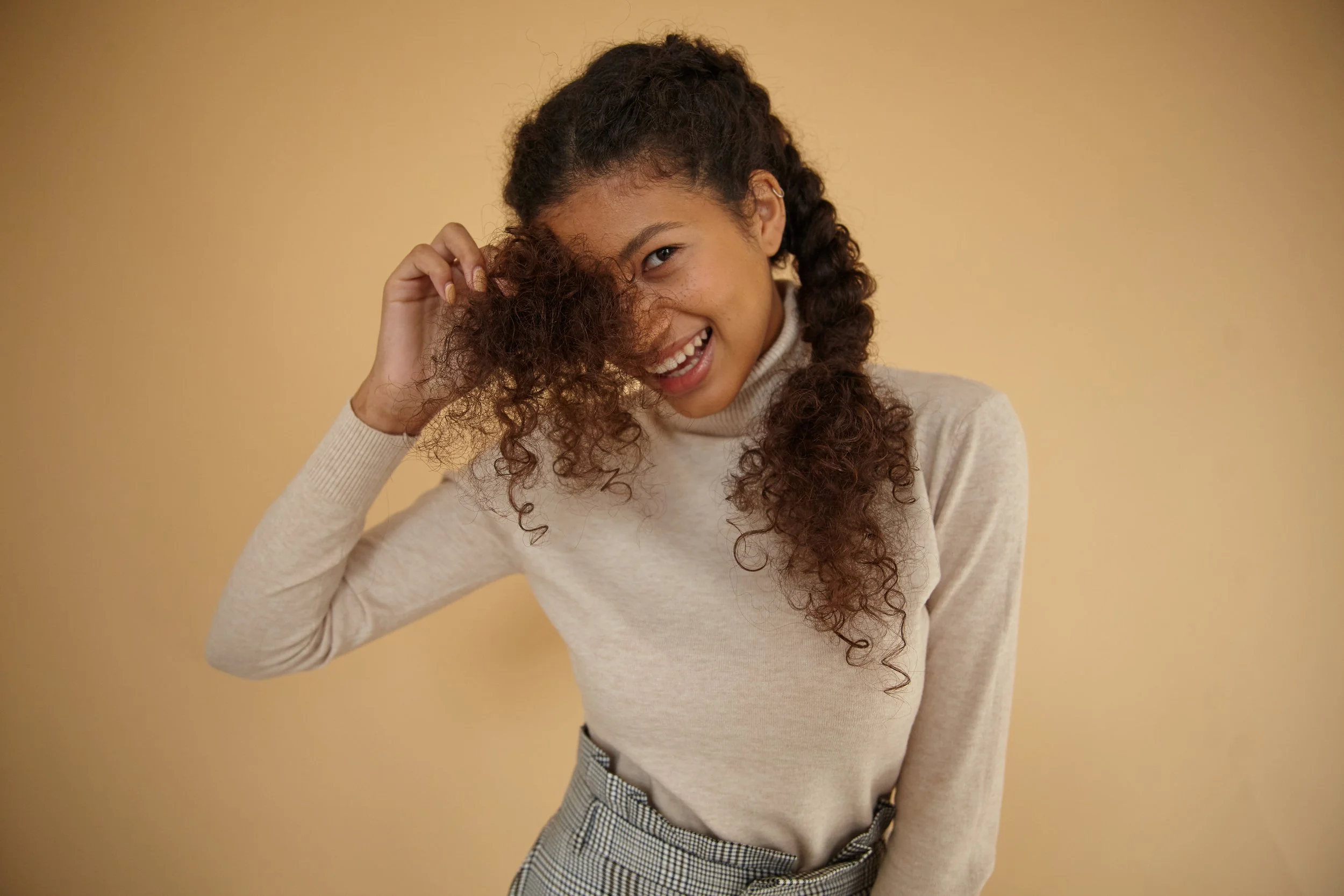 Tudo o que você precisa saber sobre leave-in e suas formas de uso