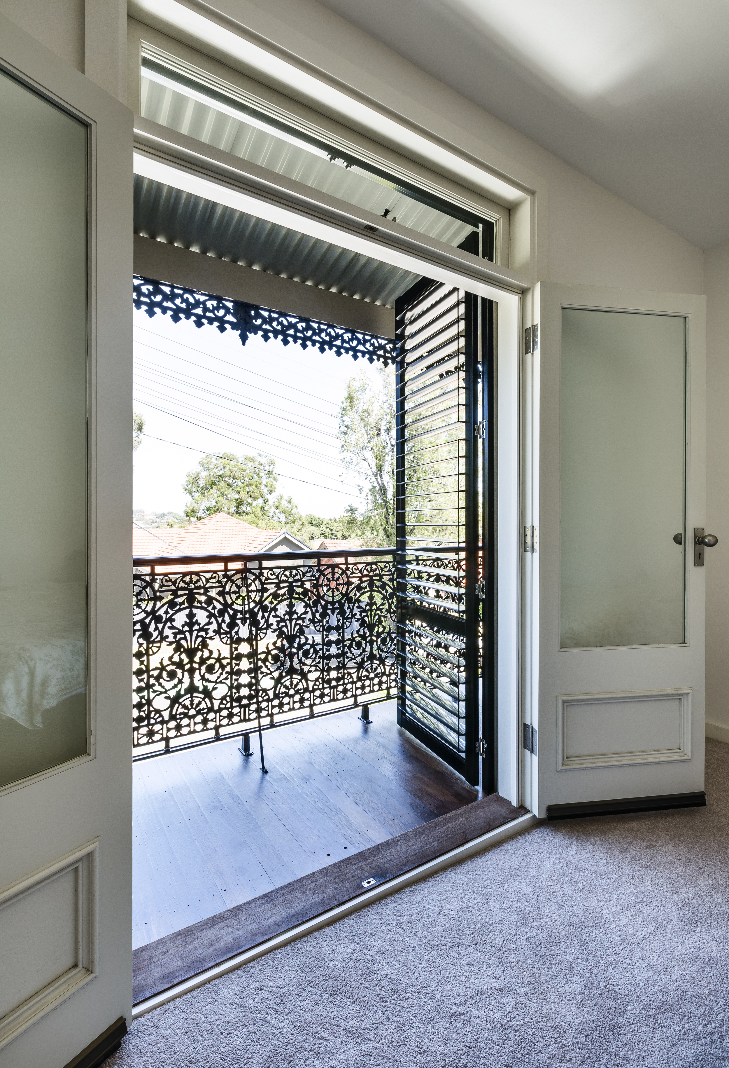 JaneJohnson_BondiJunctionTerrace_RobertWalsh_00.jpg
