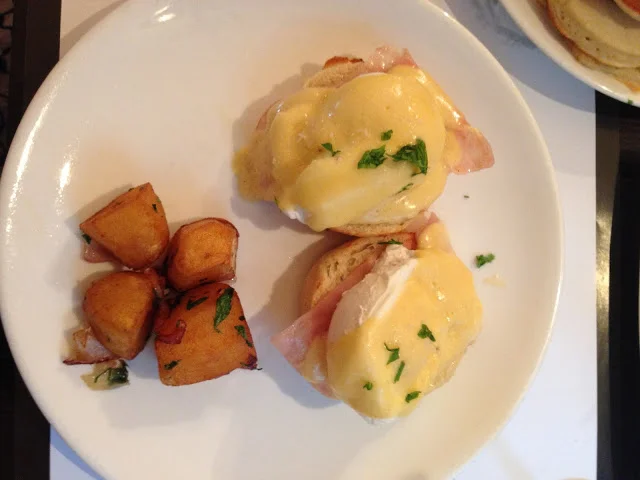 Breakfast at Bistro 7