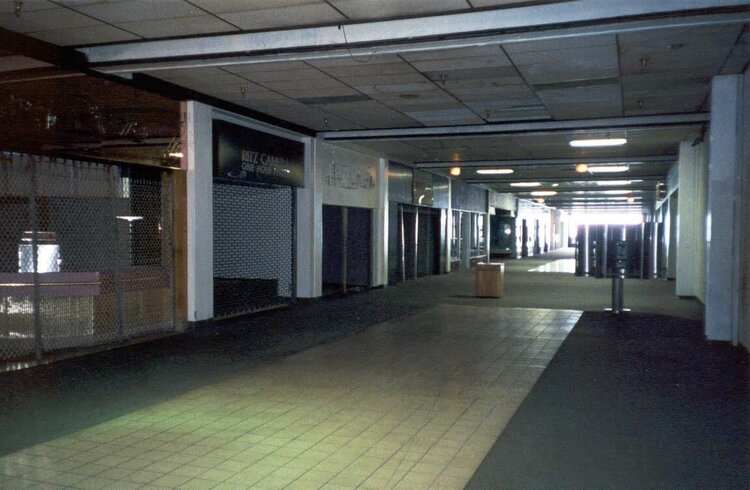 GLITCHED OUT OF REALITY: WELCOME TO THE BACKROOMS — sabukaru