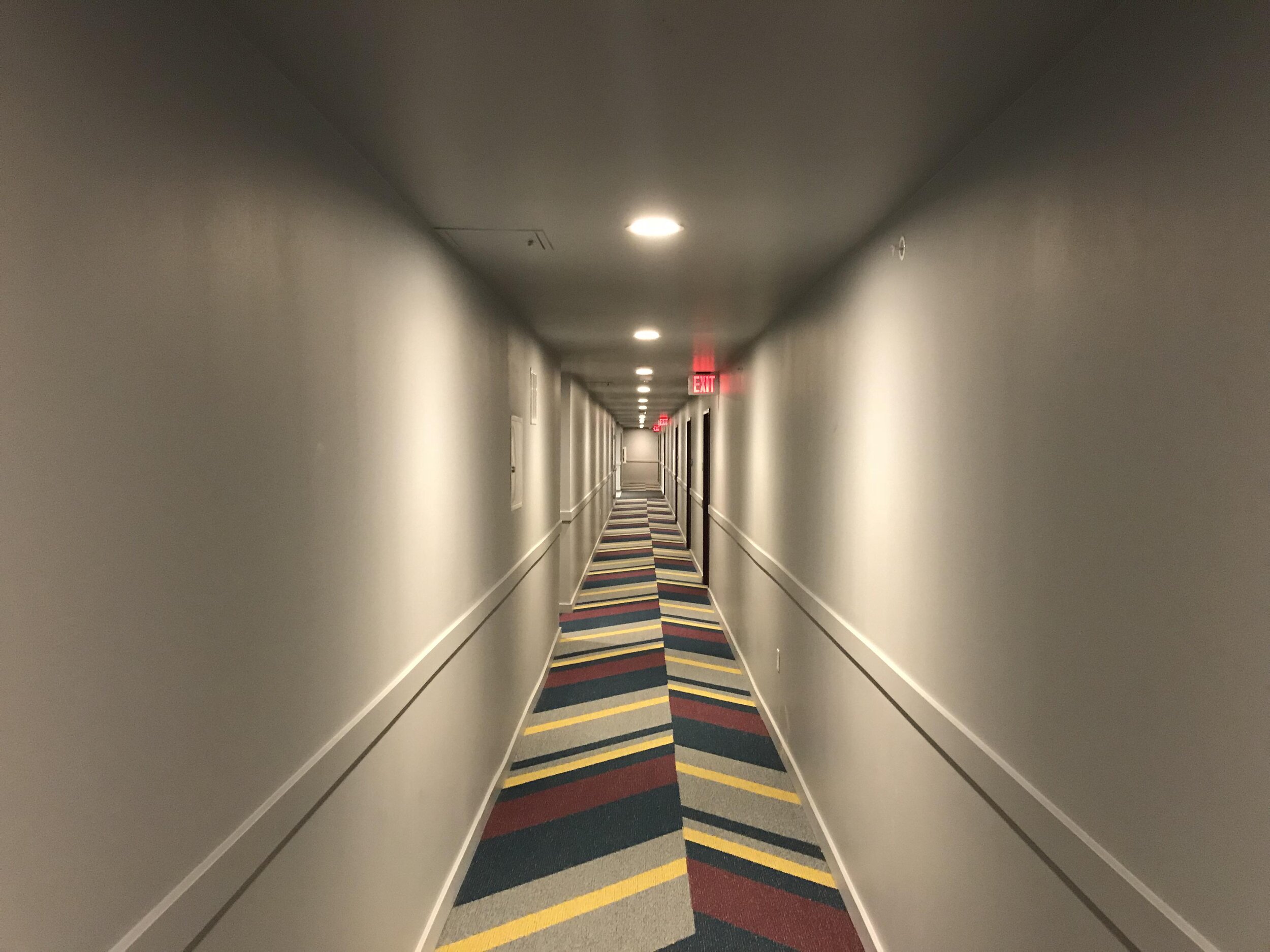 My hotel looks like the backrooms : r/backrooms