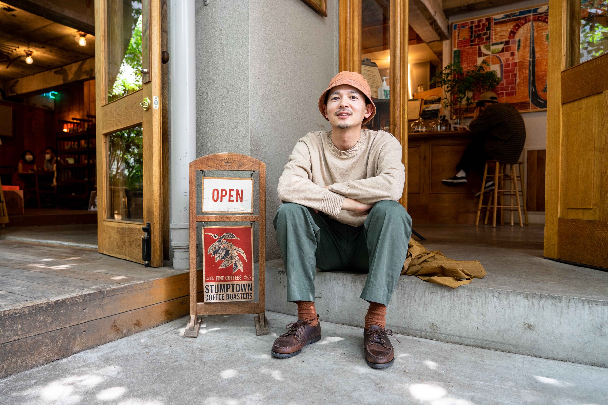 TOKYO COFFEE AND SHOTENGAI CULTURE: MEET DAI FROM PADDLERS COFFEE