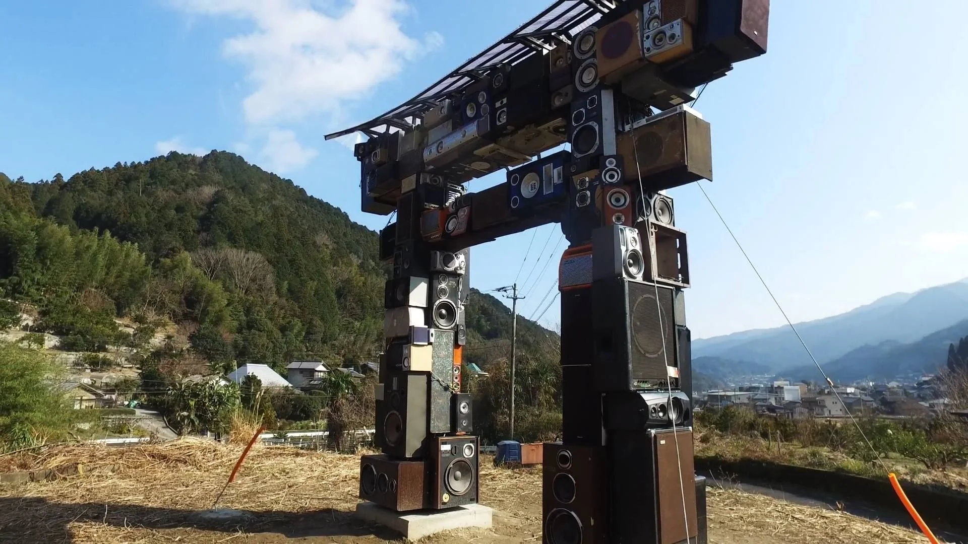 押山 Karaoke Torii by Benoît Maubrey [2017]: Best of Both Worlds — sabukaru