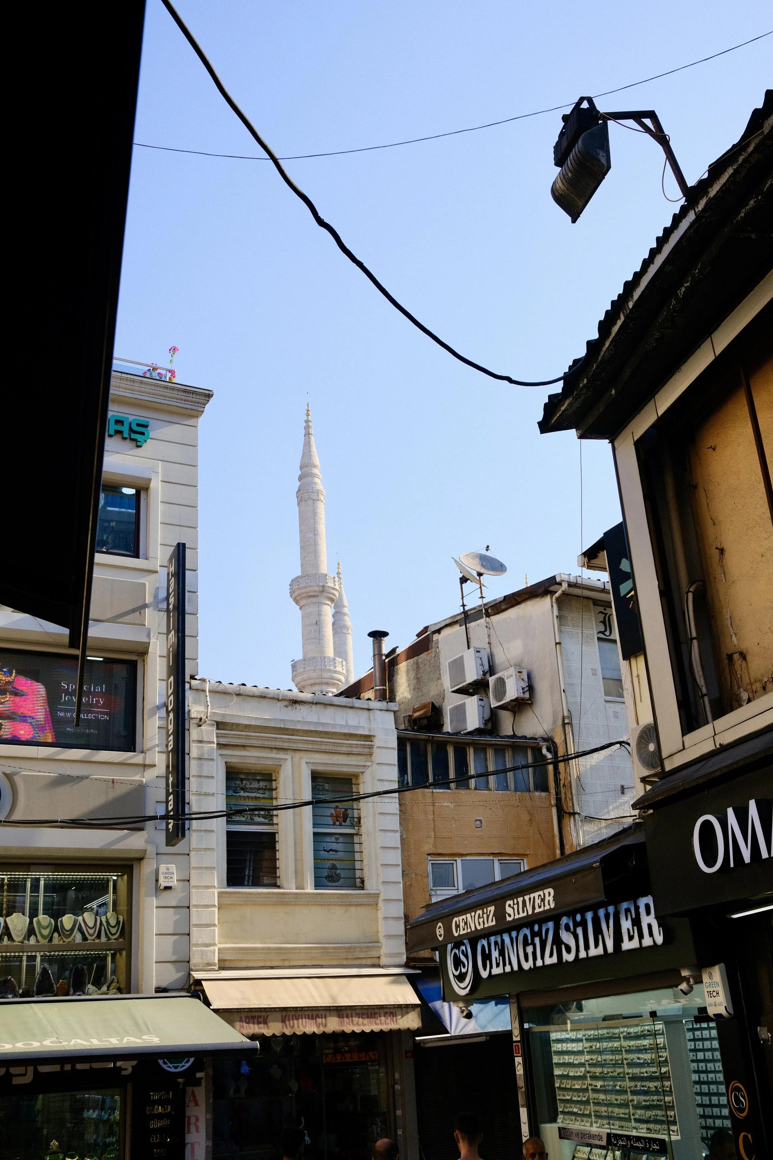 From the Near East to the Far East: Celebrating 100 Years of Turkish-Japanese Friendship with Les Benjamins
