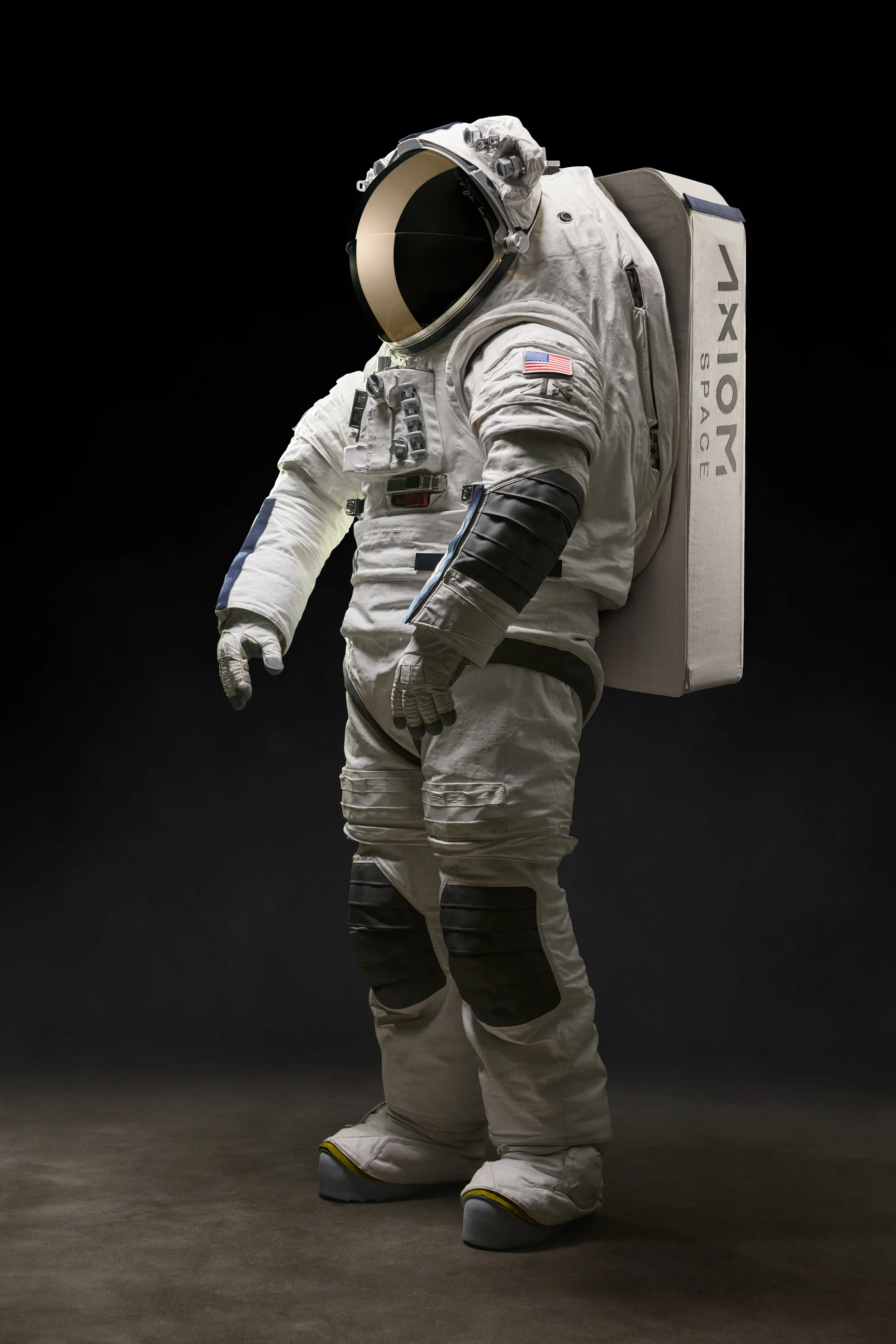 20250515_Oakley_Axiom_Space_0018_R3.jpg