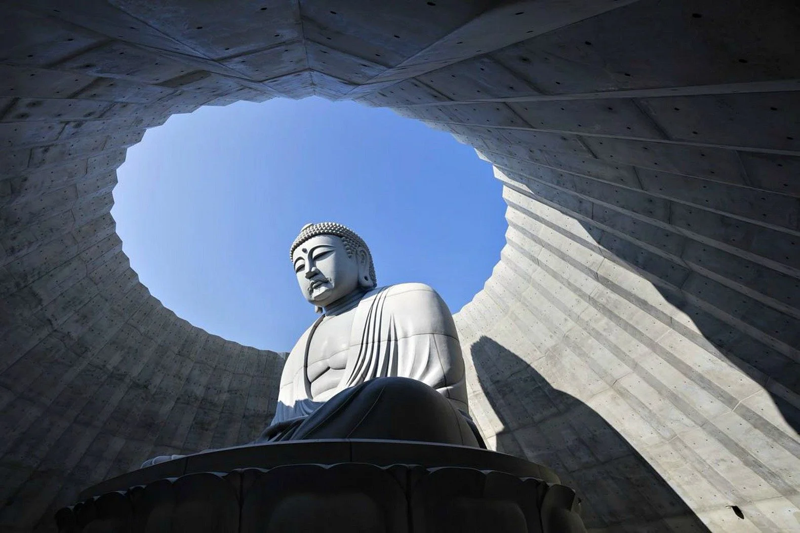 Tadao-Ando-Hill-of-Buddha5.jpg