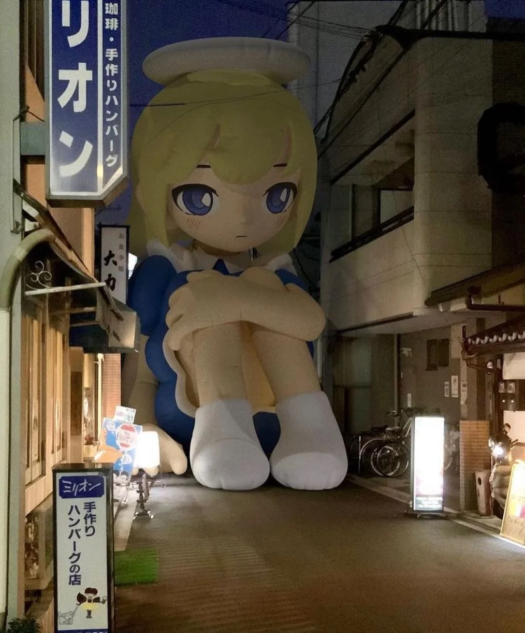 The Artist Who Makes Digital Inflatable Installations of Anime Girls ...