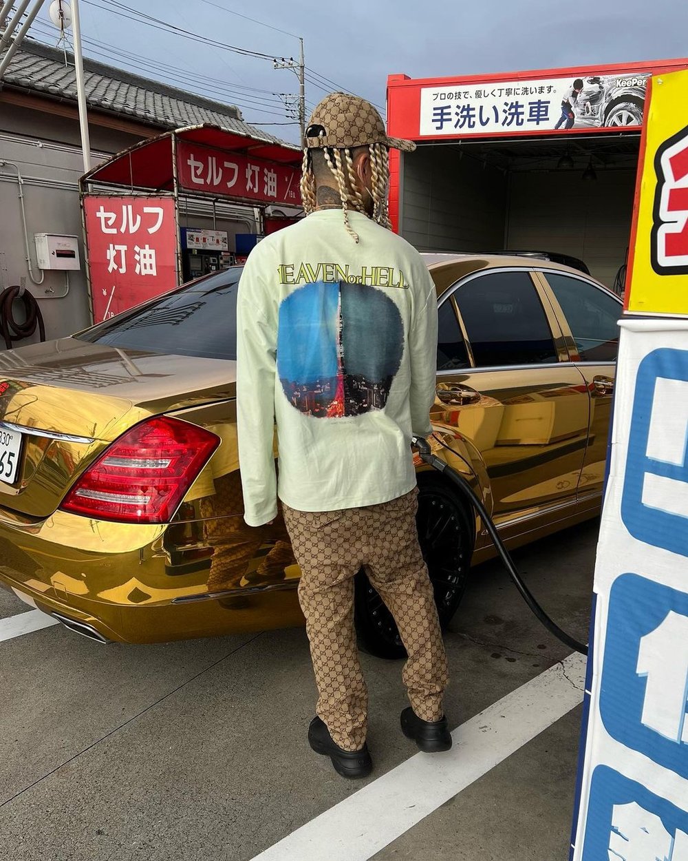 Japan's Gold-Benz Driving Rap Sensation - SHO — sabukaru