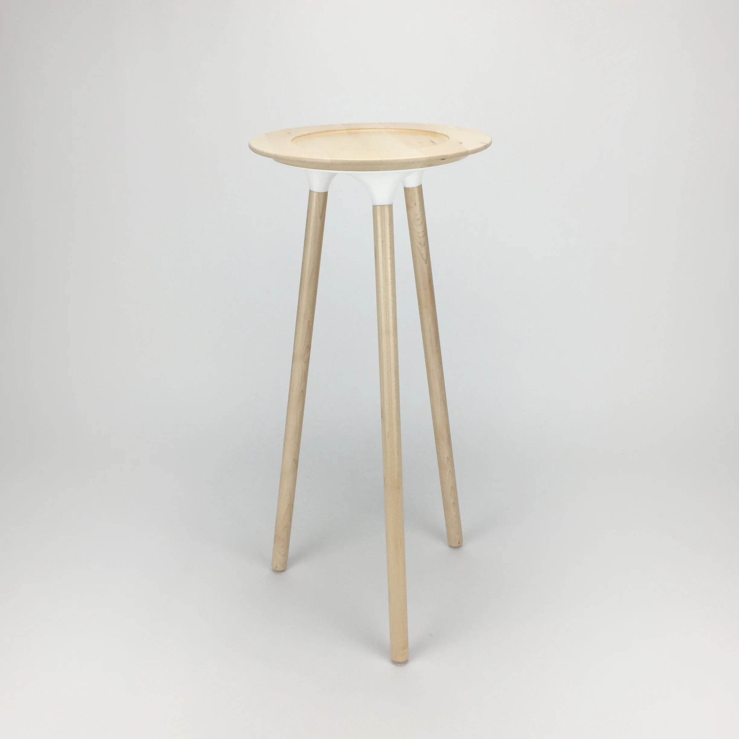 accent table2.jpg