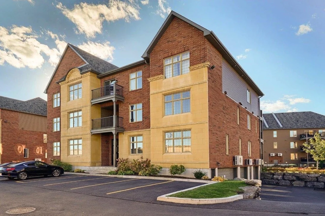 magnifique-condo-à-vendre-8125-rue-de-londres-brossard-qc.jpg