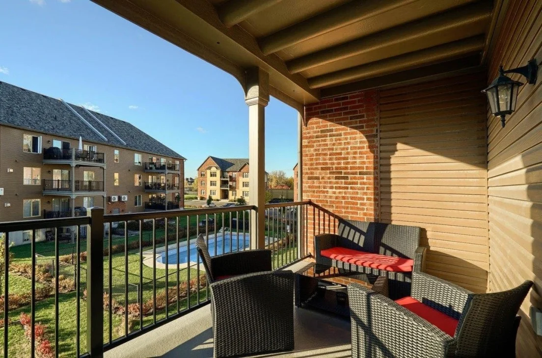 vue-balcon-condo-8125-rue-de-londres-brossard-qc.jpg