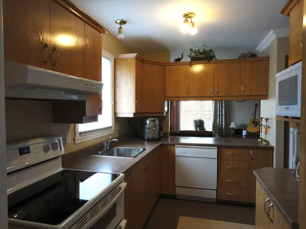 cuisine-condo-4905-Av-Colomb-app-202-Brossard-qc.jpg