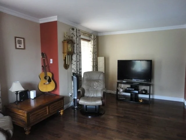salon-condo-4905-Av-Colomb-app-202-Brossard-qc.jpg