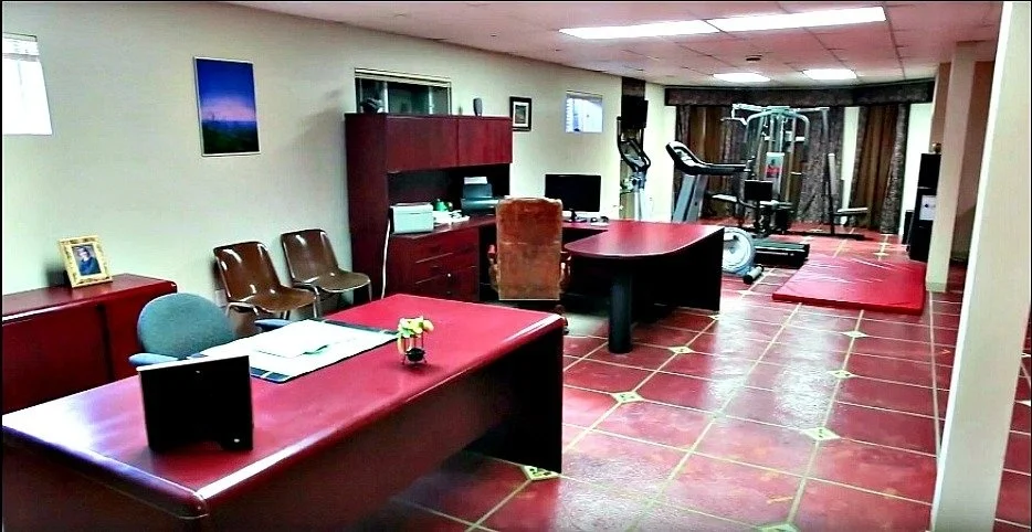 bureau-158-Mtee-Stevenson-Havelock-qc.jpg