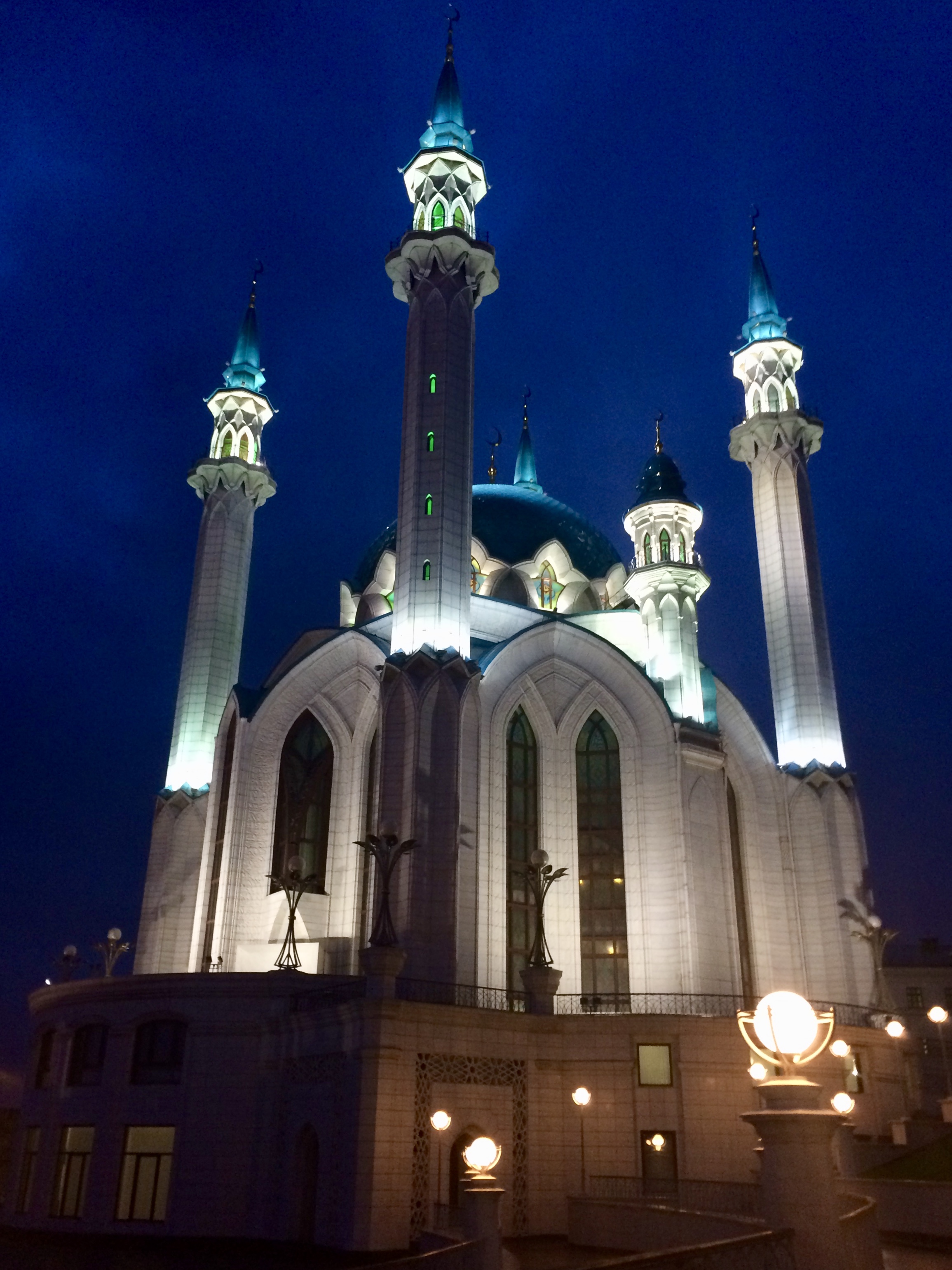  The Qolşärif Mosque in the Kazan Kremlin 