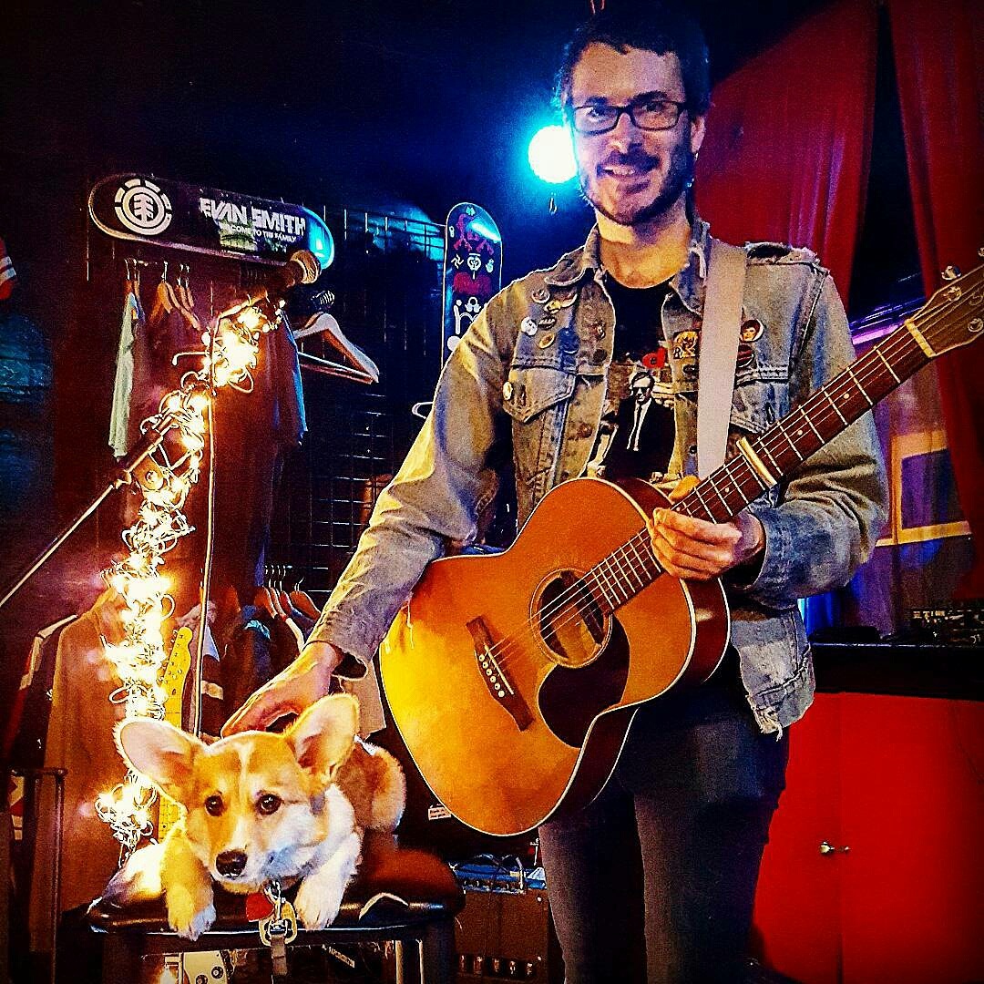 Oakley the Corgi (IG: @Oakley_Corgi) Photo: Harrison Kyte