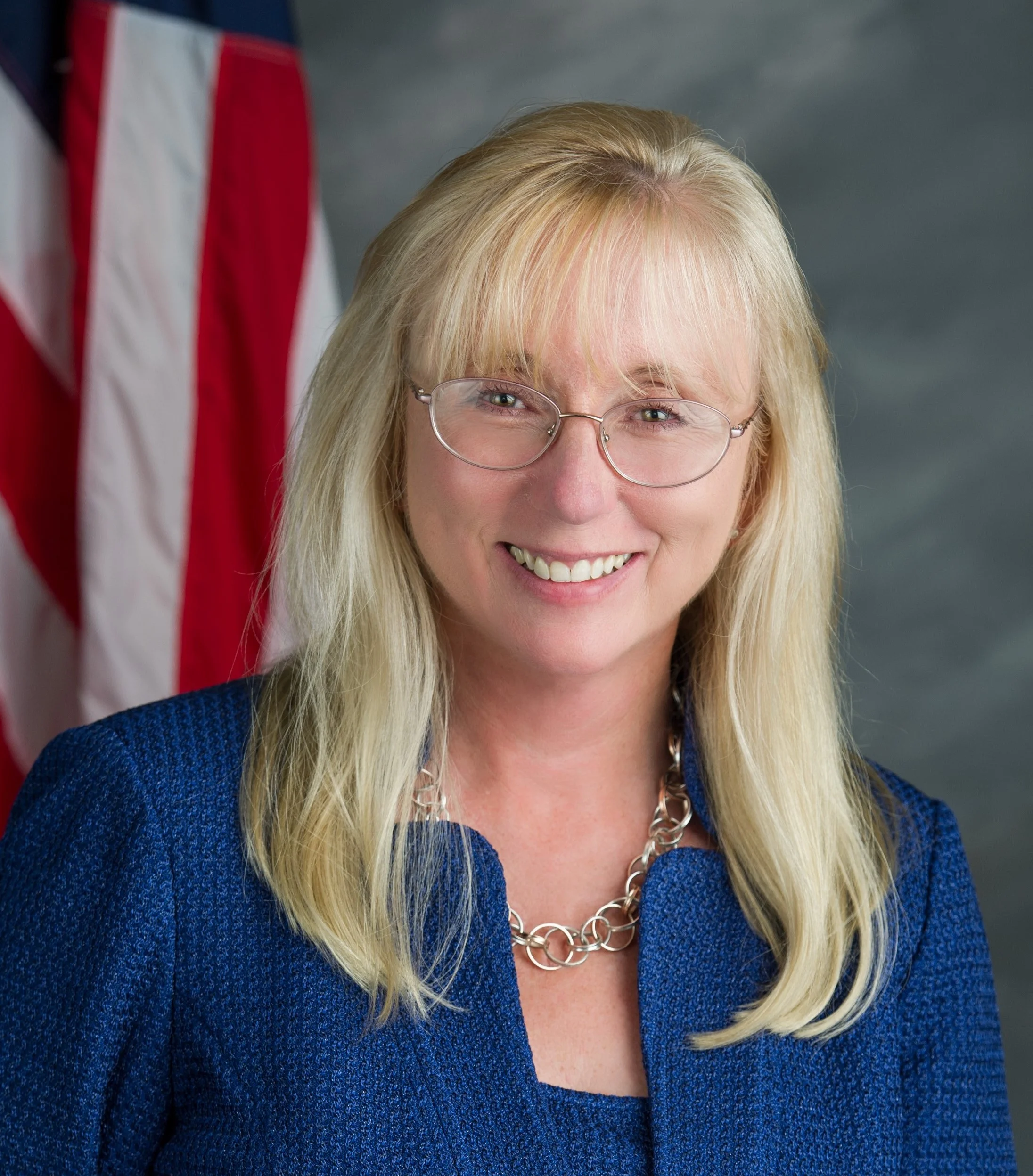 Eileen Photo.jpg