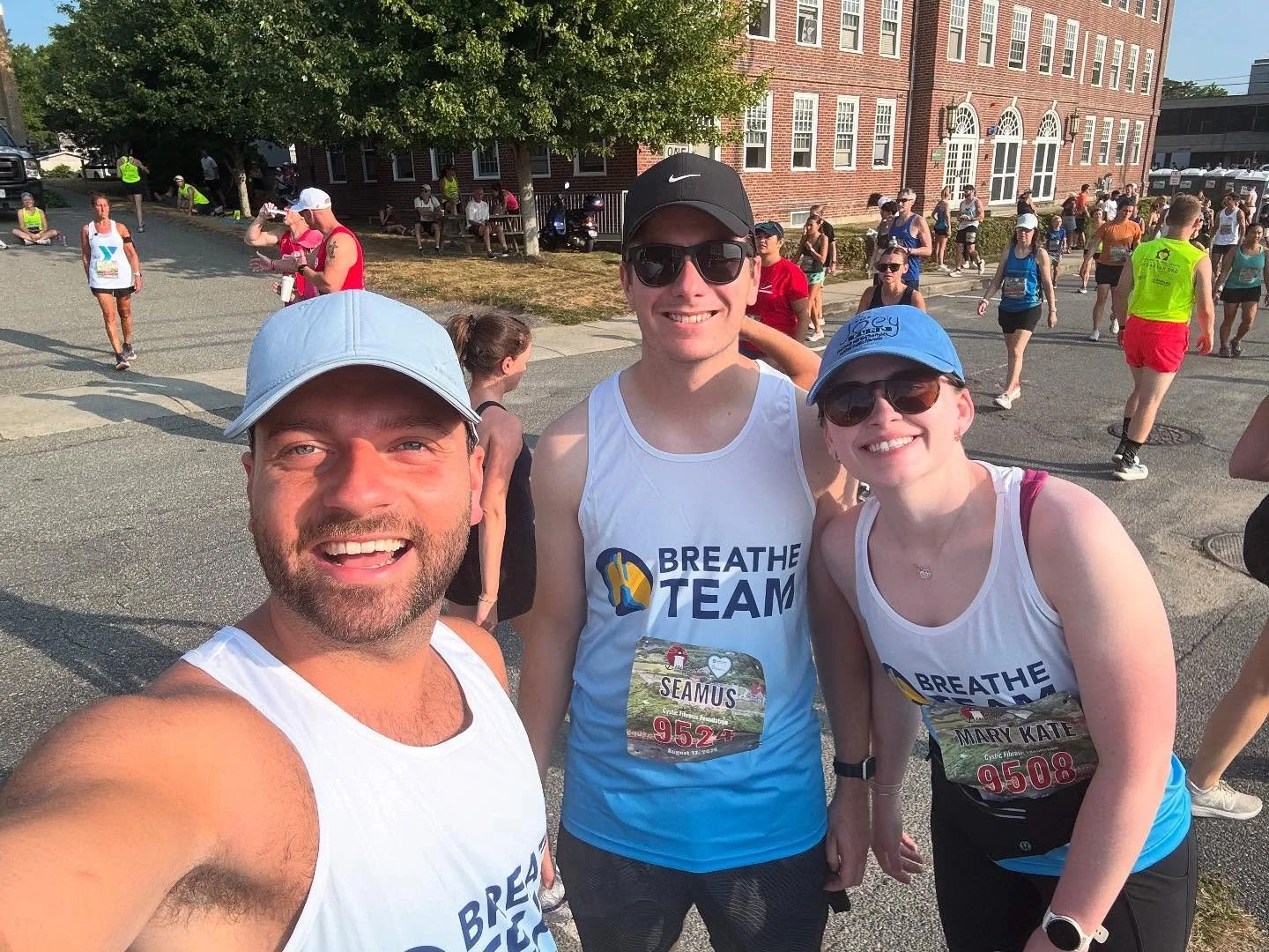 Breathe Team showed up in full force this morning at the Falmouth Road Race, and I spy more than a few Joey Hats in there!

🏃&zwj;♀️🏃&zwj;♂️🧢🏃&zwj;♂️🏃&zwj;♀️