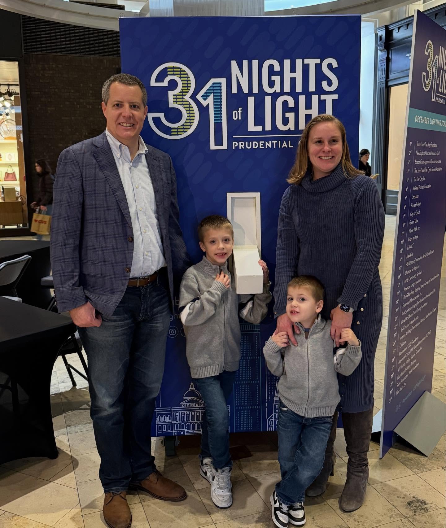 We had the best time lighting up the night for cystic fibrosis with the McGrath family!

Who else can say that they turned on the lights at the top of the Pru, with the flip of a switch? Brody can!

✨🧬✨