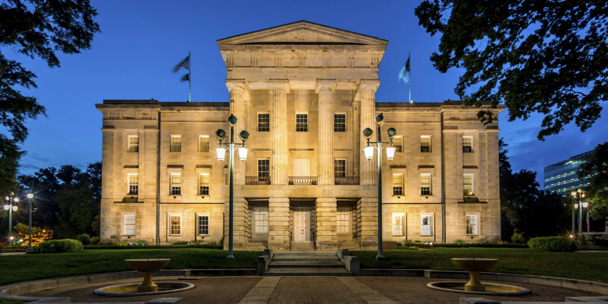 o-NORTH-CAROLINA-STATE-CAPITOL-BUILDING-facebook.jpg