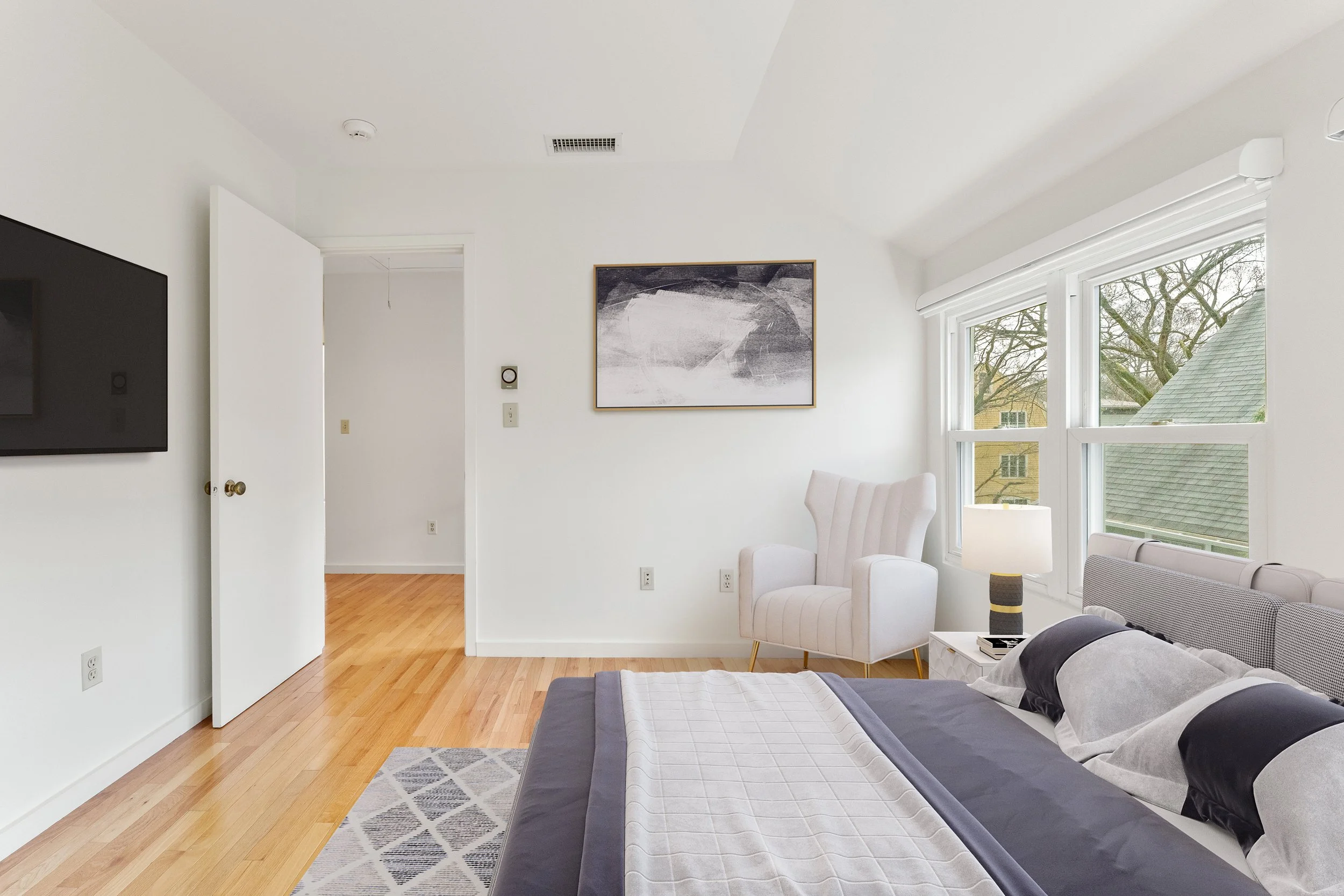 Unit 2 - Bed 5 - Staged.jpg