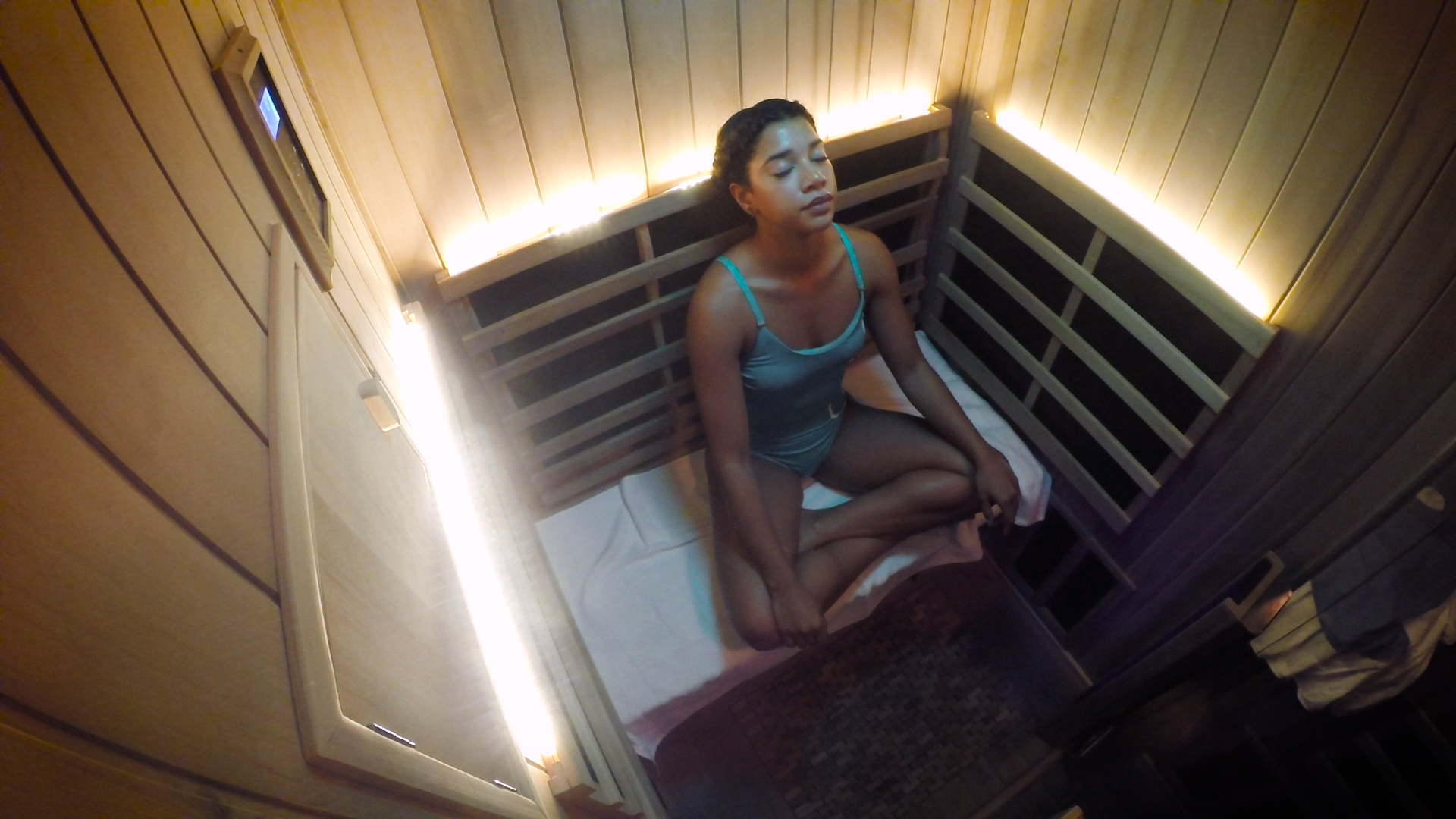 Hannah Bronfman at HigherDOSE. Image via POPSUGAR.
