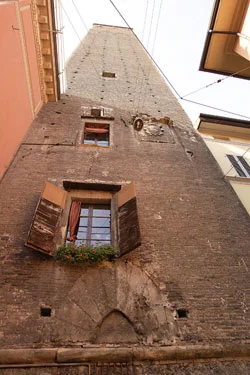 Via Torre Prendiparte.