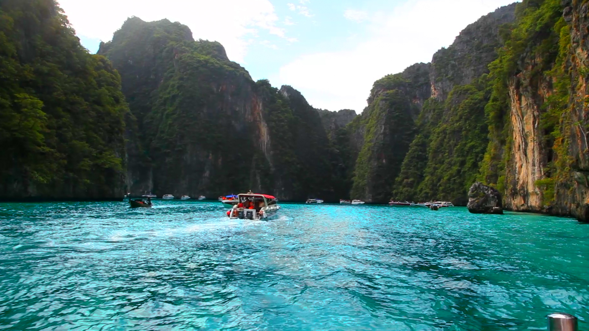 thai boats.jpg