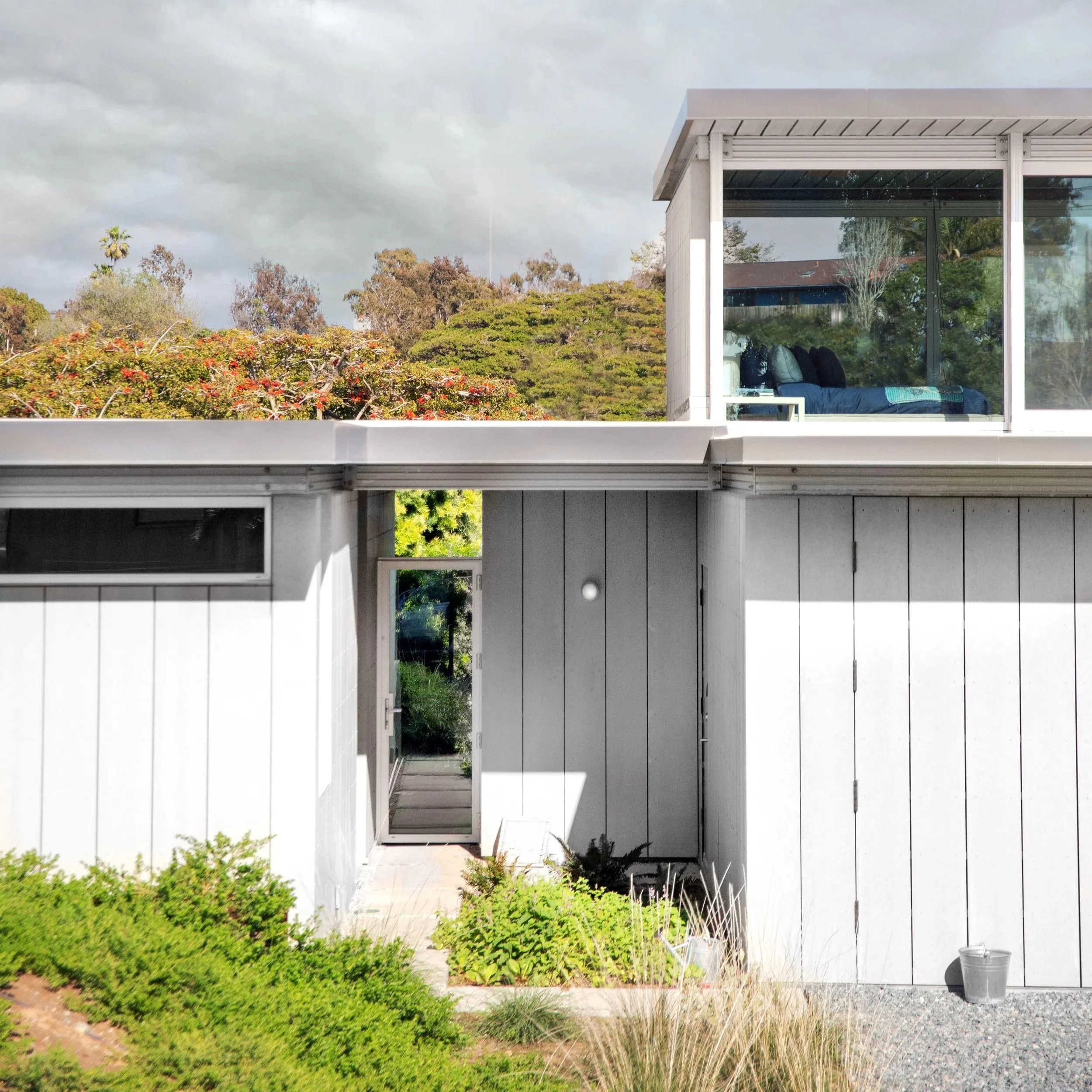 Malibu IT House