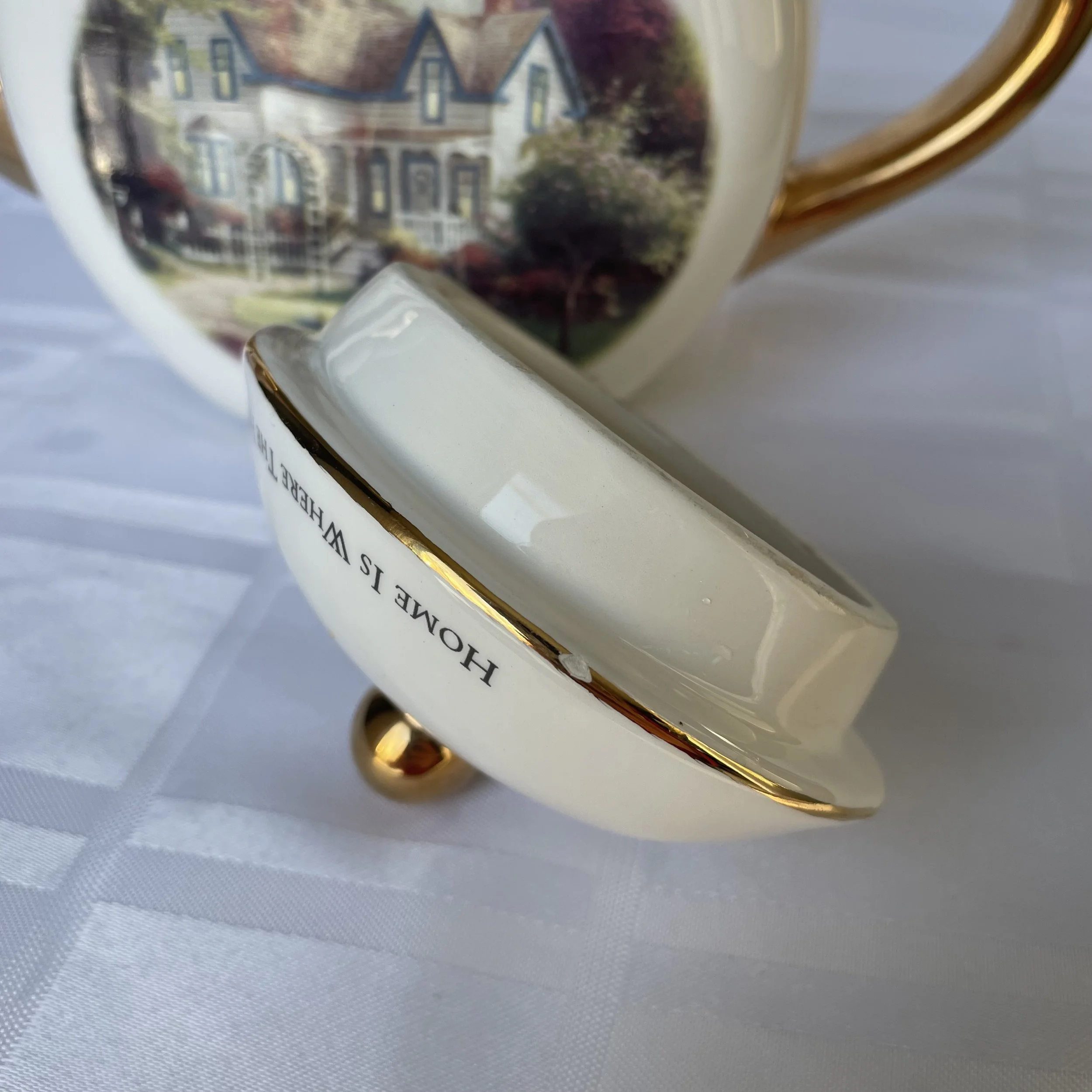 Thomas Kinkade Teapot 3.jpeg