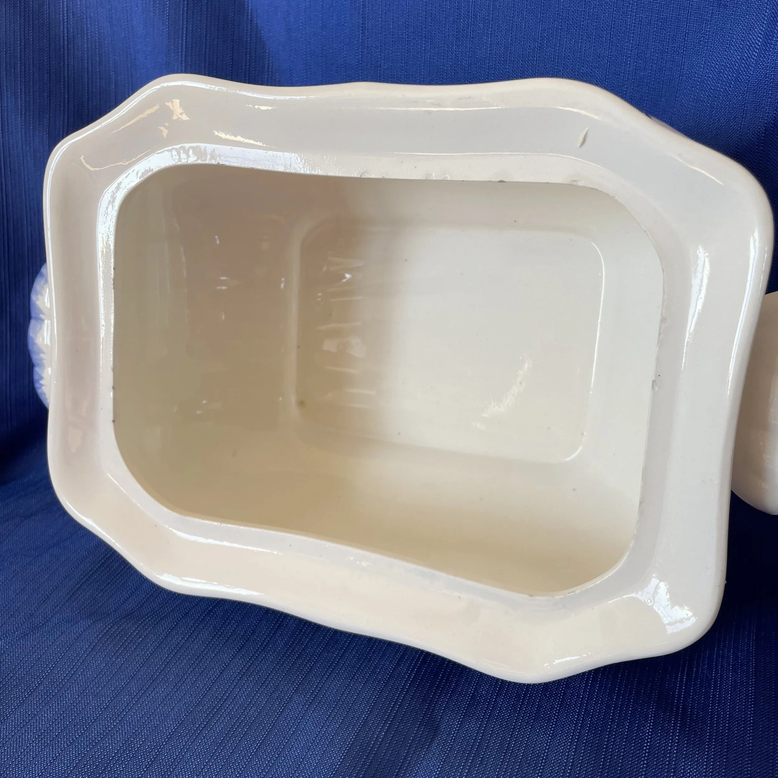 Delft Blue and White Floral Large Ceramic Tureen 8.jpeg