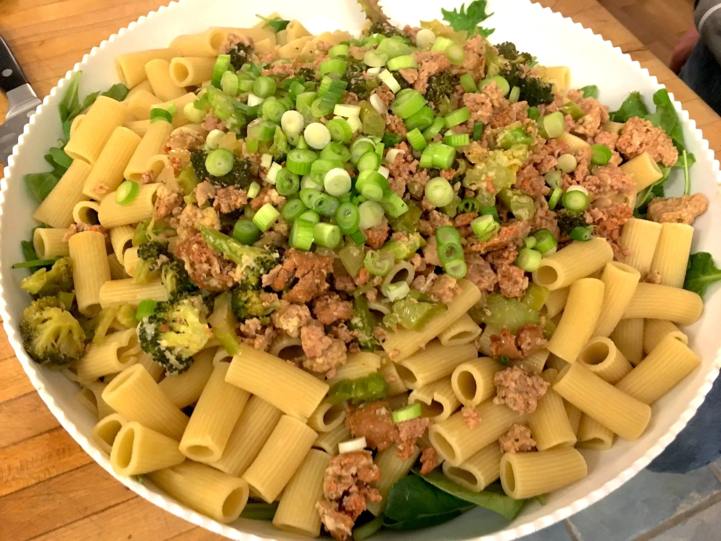 Rigatoni aux saucisses et parmesan