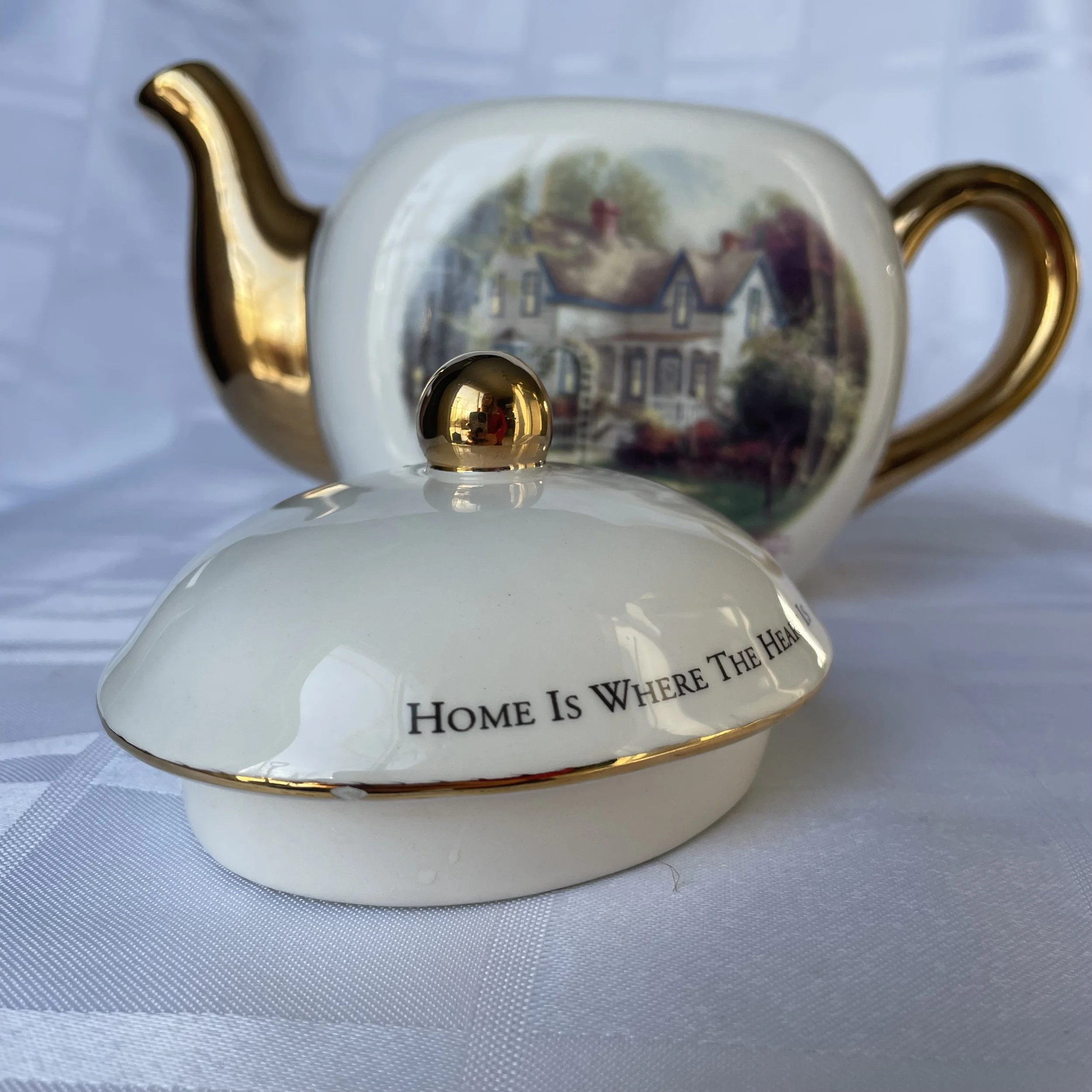 Thomas Kinkade Teapot 6.jpeg