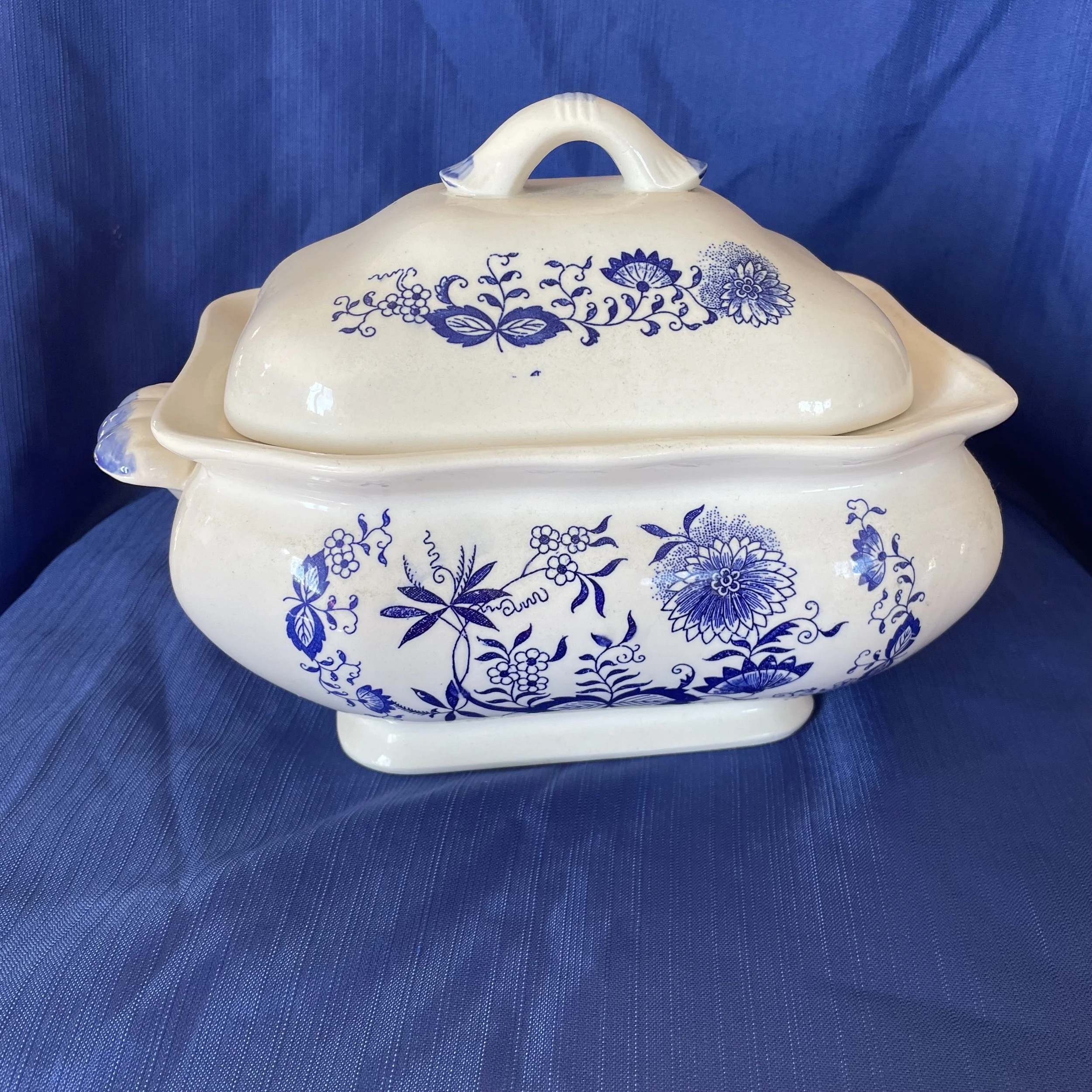 Vintage Blue & Delft Blue and White Floral Large Ceramic Tureen 1.jpeg