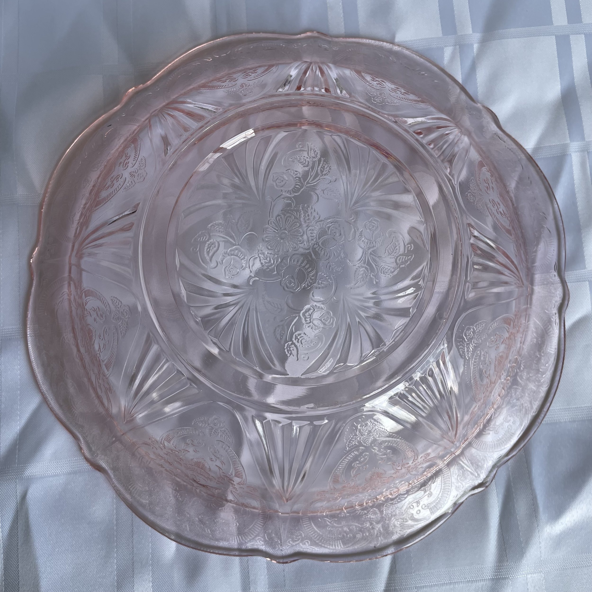 depression glass fruit bowl 3.jpeg