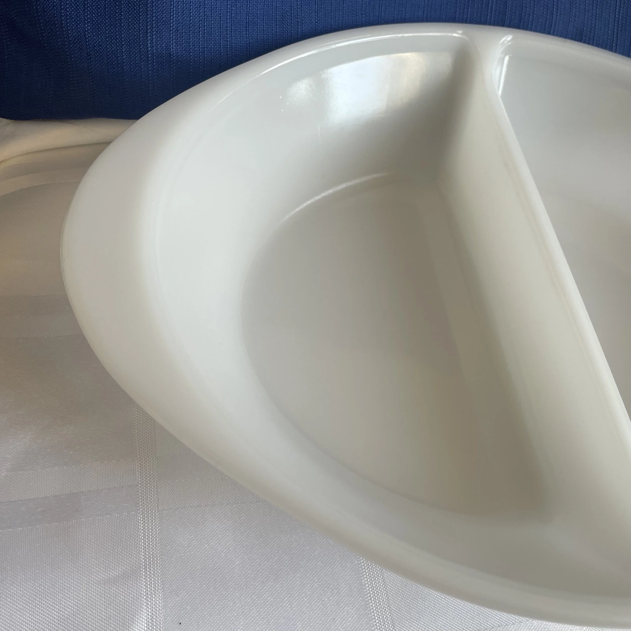 Glasbake divided oval baking dish 3.jpeg