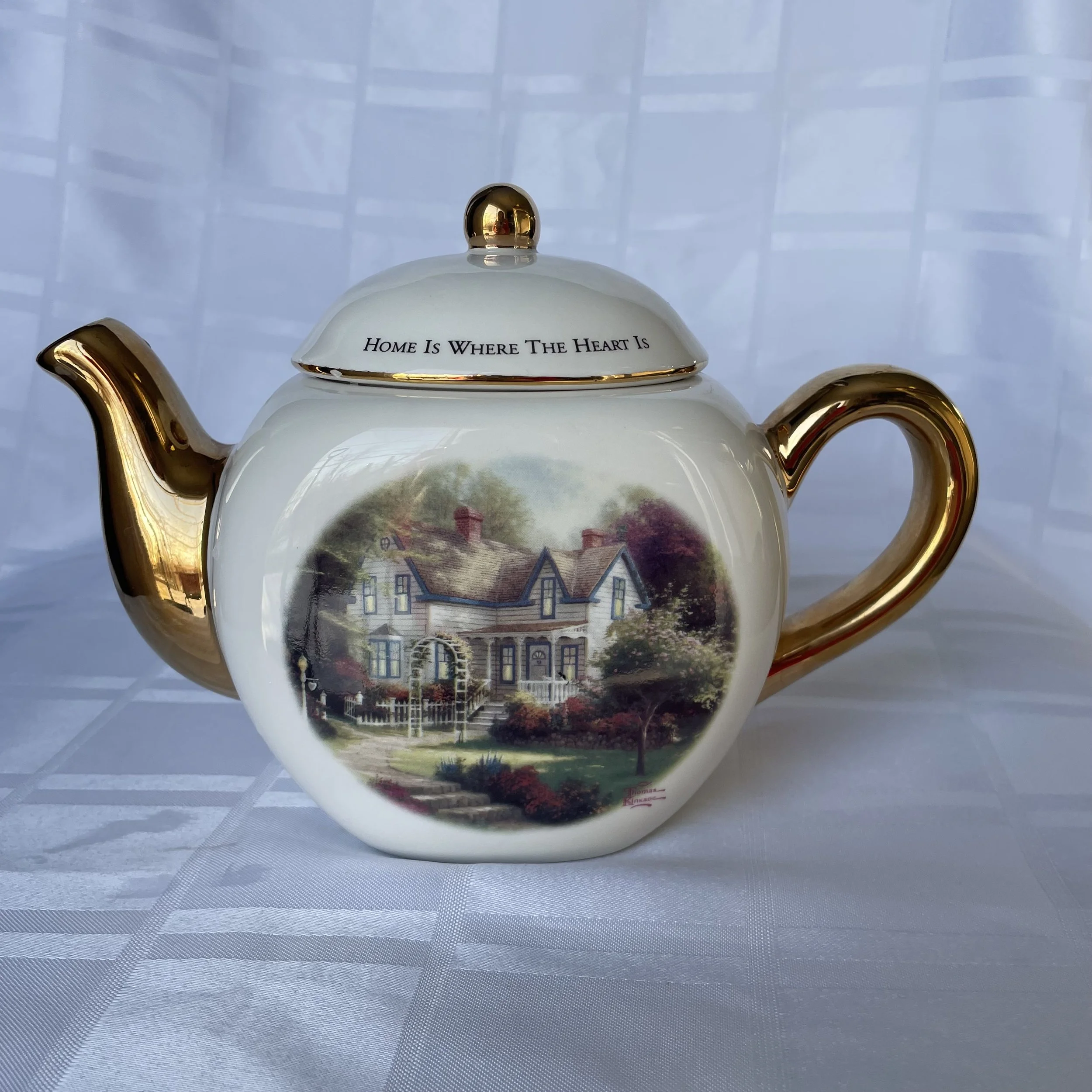 Thomas Kinkade Teapot 2.jpeg