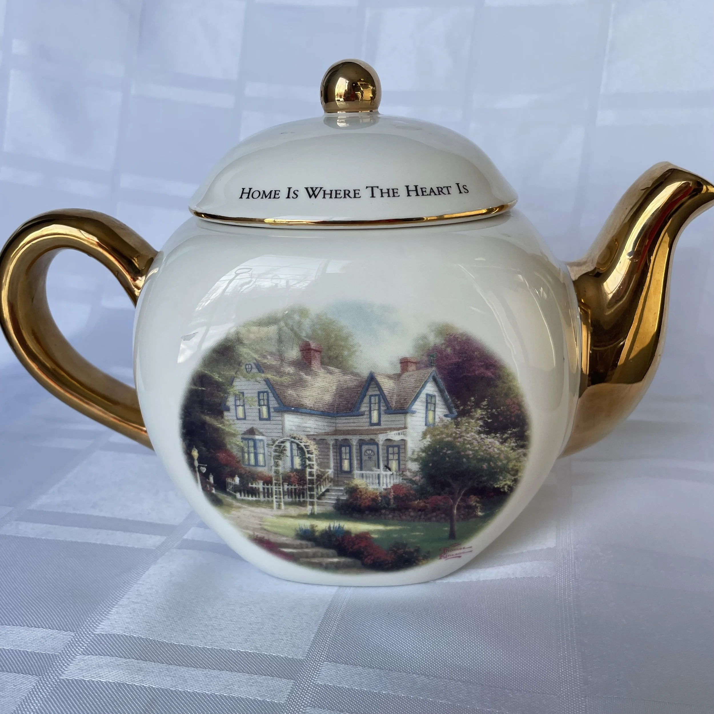 Thomas Kinkade Teapot 4.jpeg