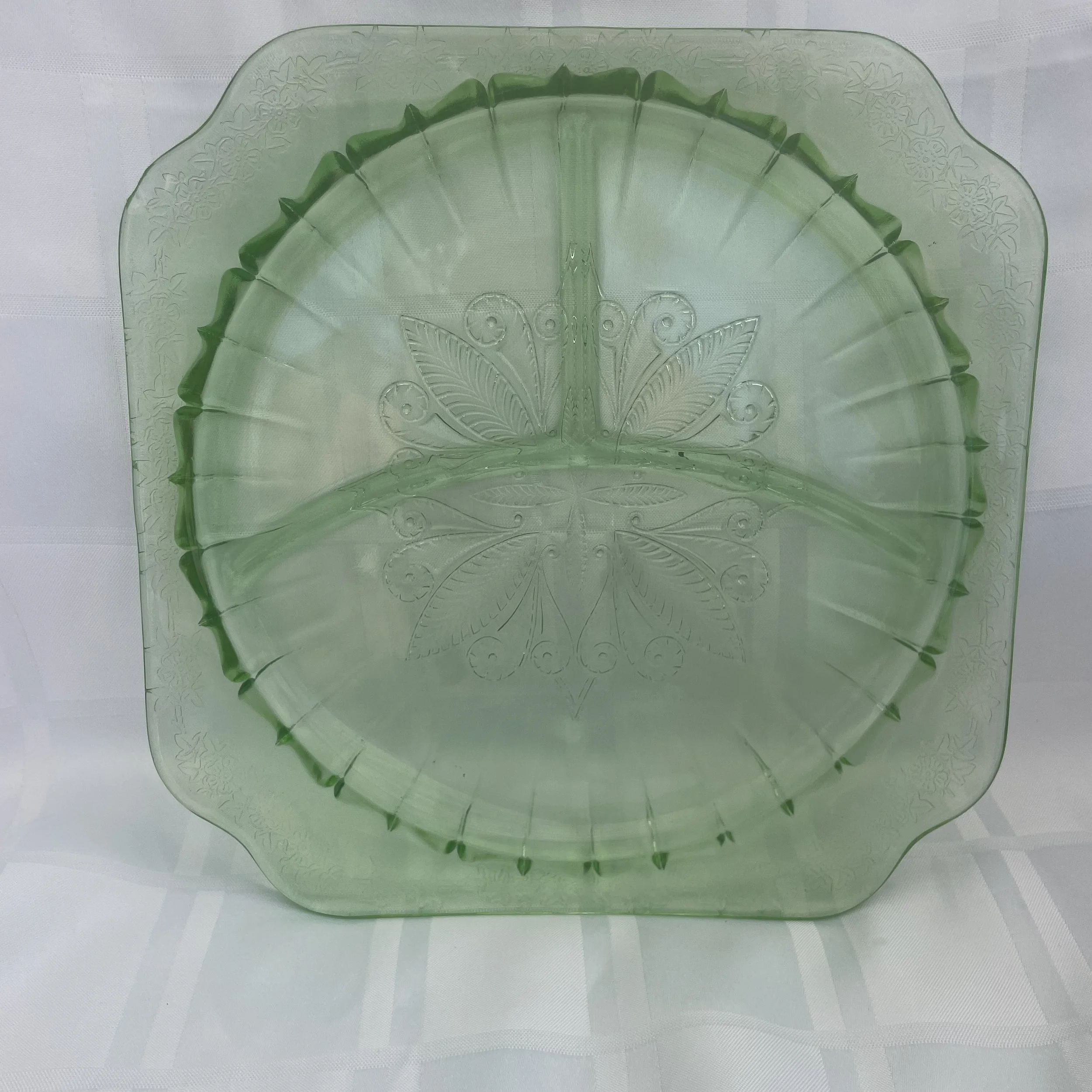 Green Uranium Glass 3-Compartment Relish Tray 5.jpeg