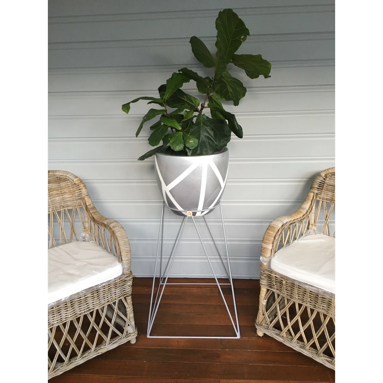 Silver Large Zeus stand and Silver Charlottes web teamed with our Zilvi wooden logos.jpg